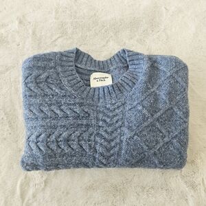 Abercrombie Blue Women's Cable Sweater Cropped Baby Blue Periwinkle Sweater